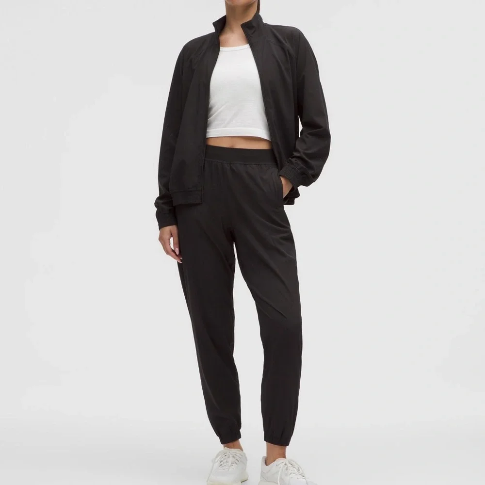 Lululemon | size 6 | adapted state perforated HR jogger